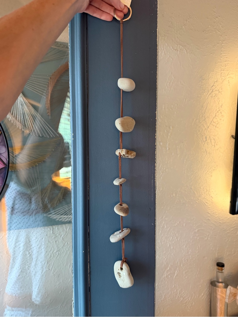 🌊Lake Michigan Hag Stone Hanging Decor – 7 Stone Good Luck Charm🌊 ~approx 21”